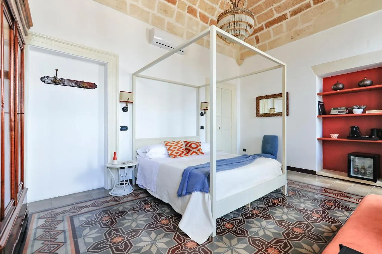 Castriota19 - Jacuzzi Room & Apartment Sit ليتشي 0*,  إيطاليا